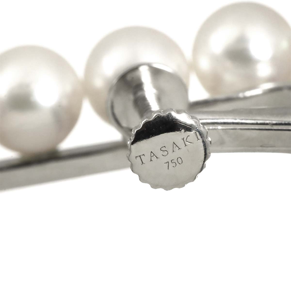 Balance Akoya Pearl Earring 18K WG 750 One Piece only
