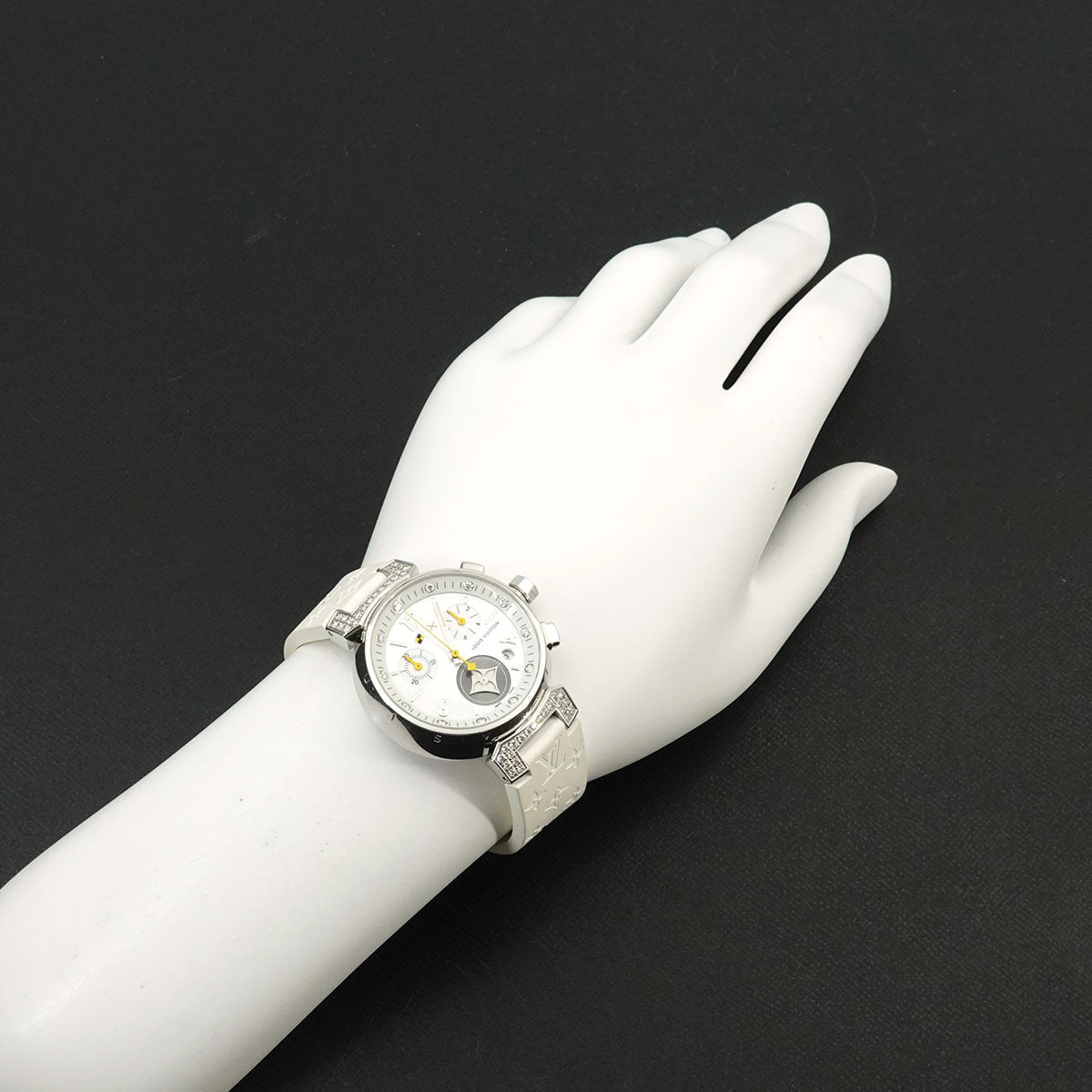 Tambour Lovely Cup Q132H Quzrtz White Shell Dial