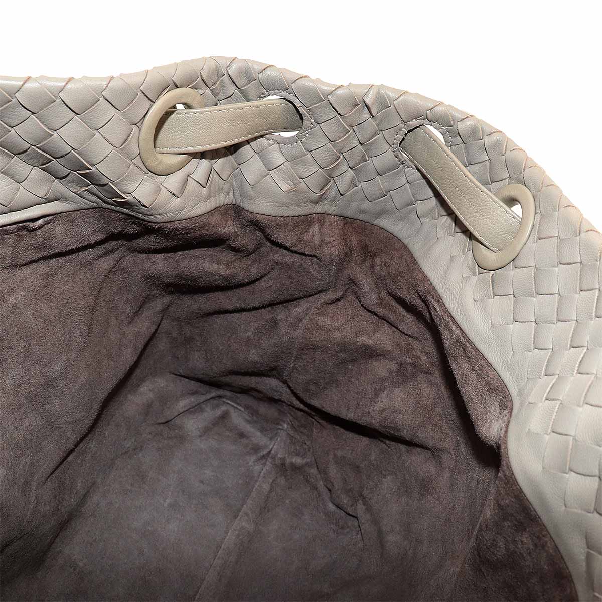 Intrecciato Medium Garda Tote Bag Leather Light gray