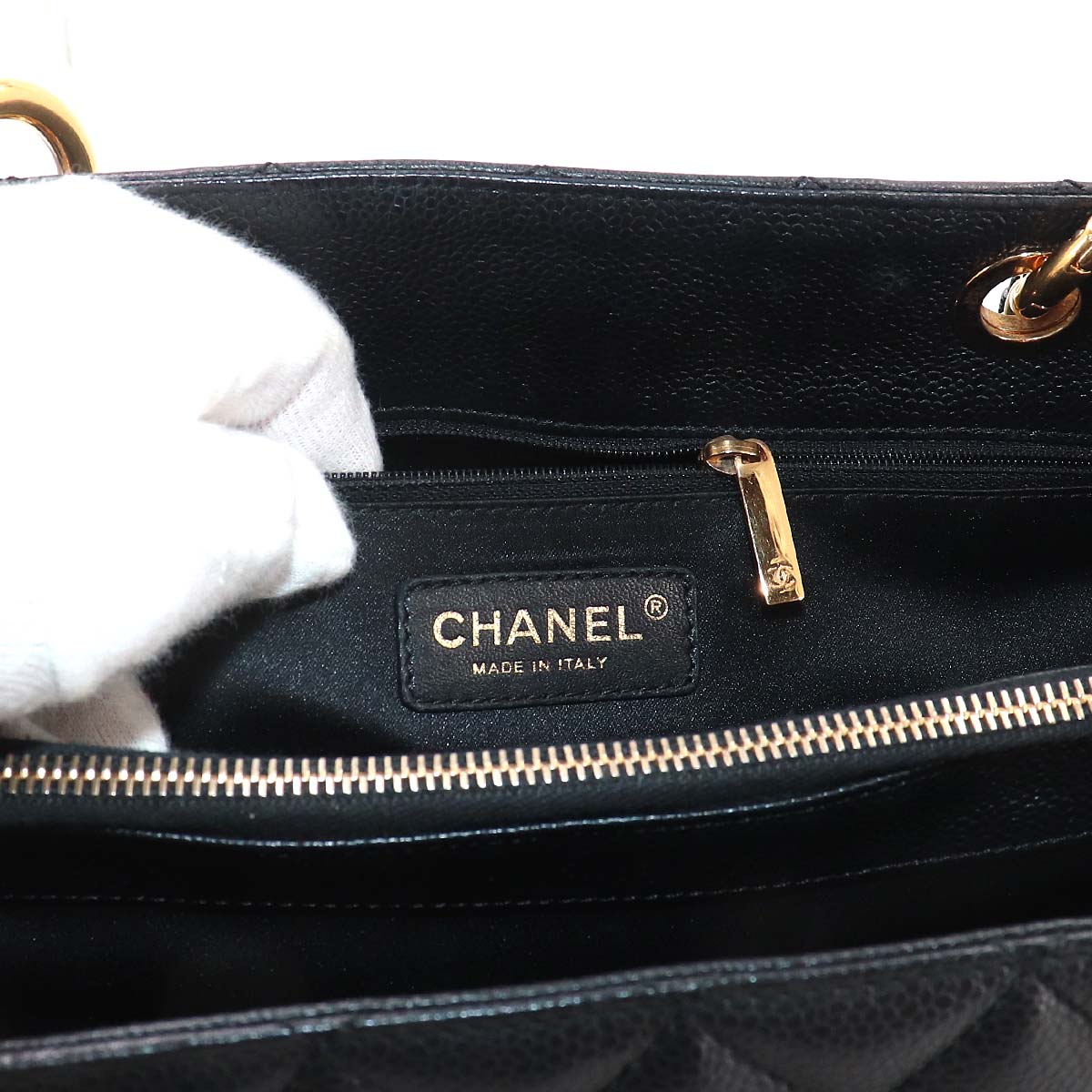 Matelasse Grand Shopping Tote Bag Leather Black GST A50995