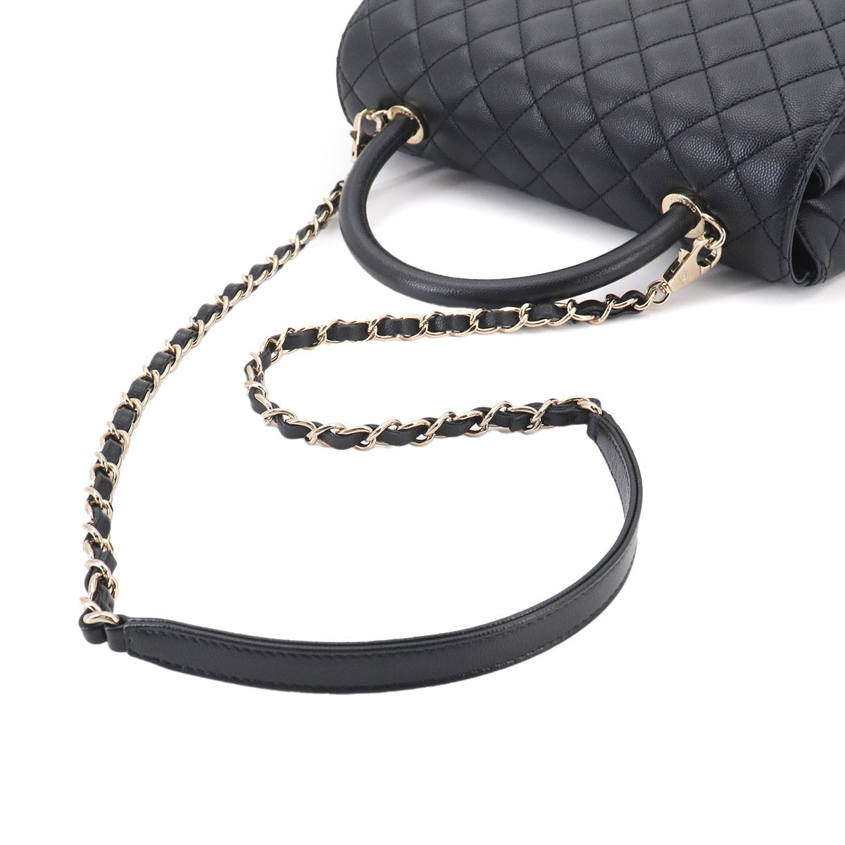 Matelasse Hand Shoulder Bag Leather Black A92991 Purse