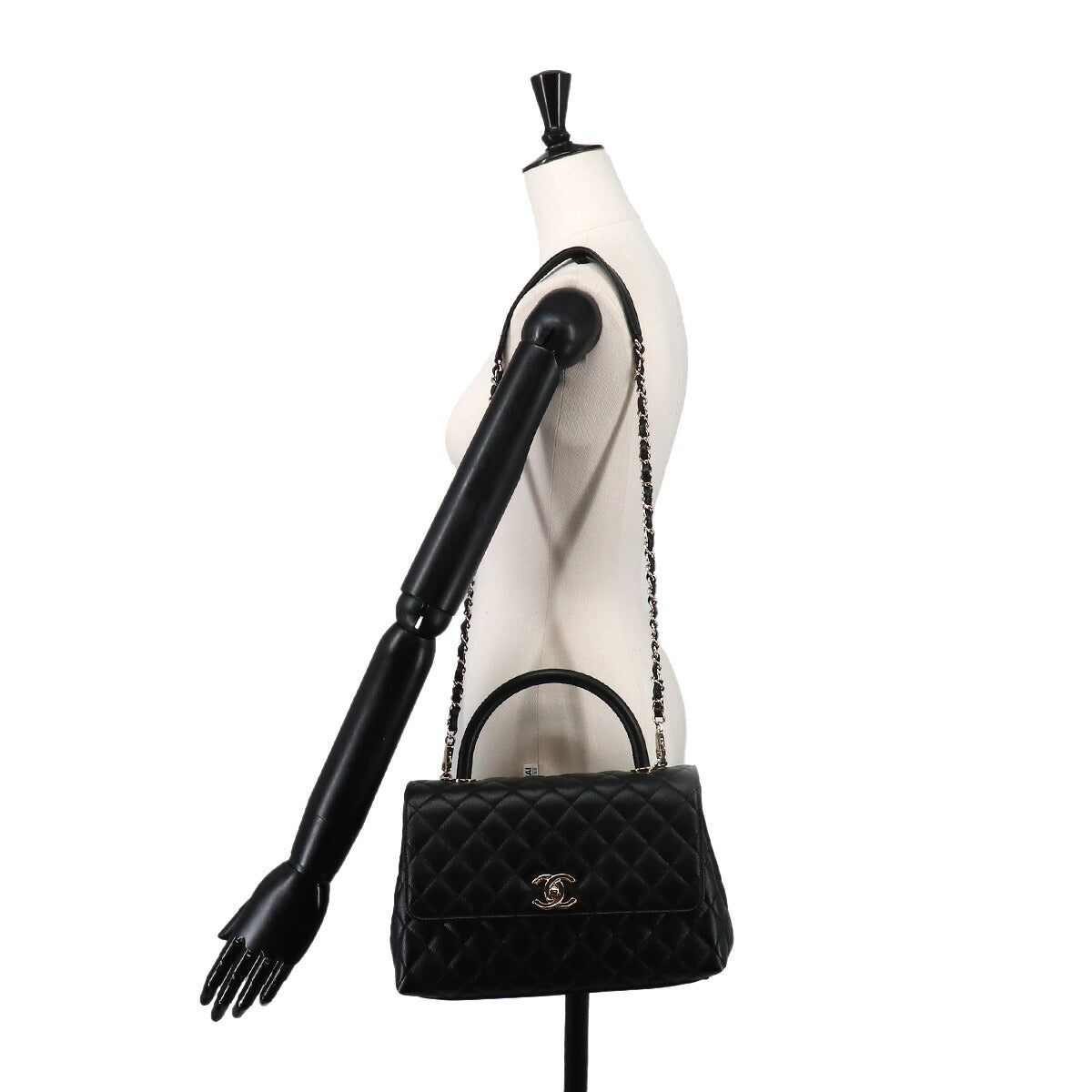 Matelasse Hand Shoulder Bag Leather Black A92991 Purse