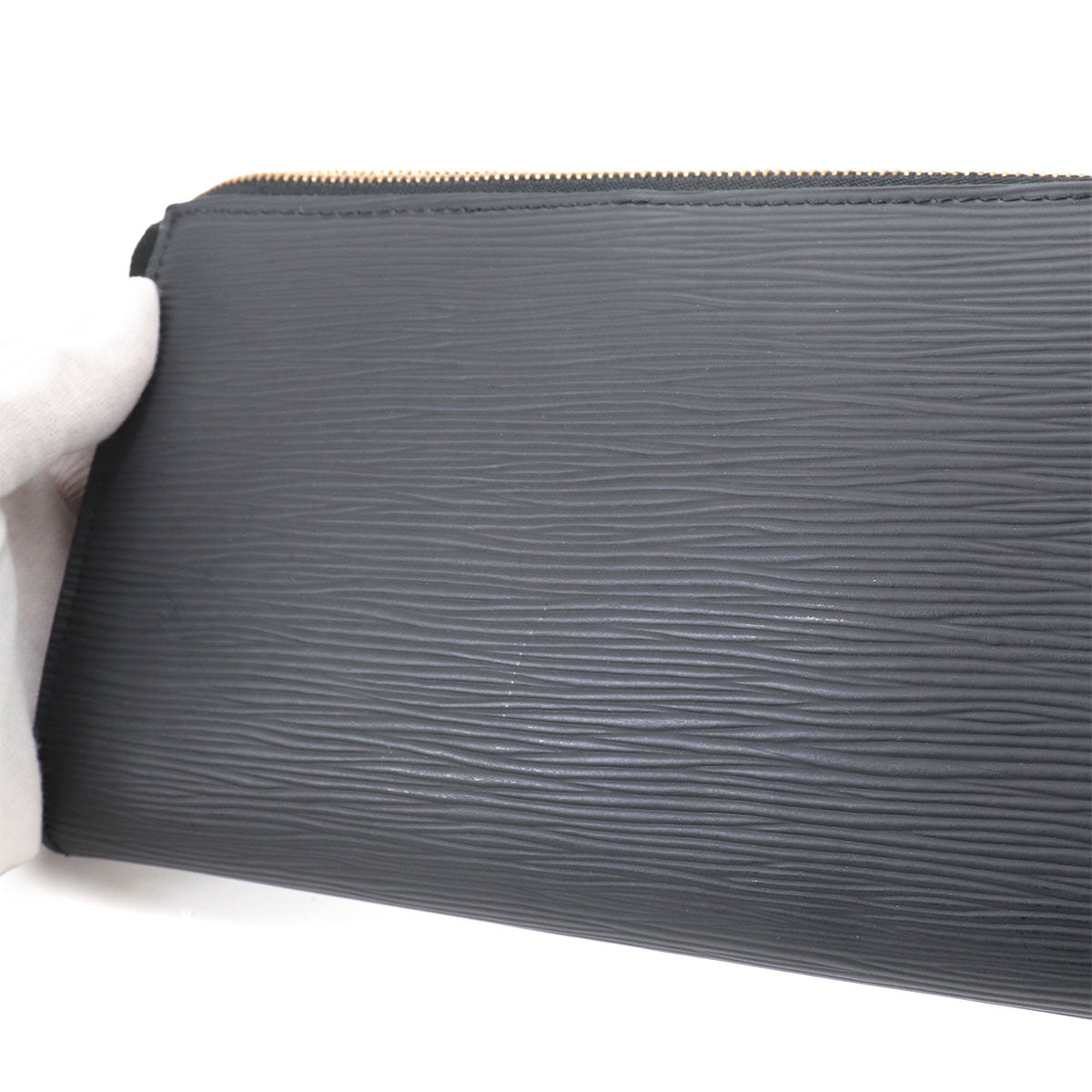 Epi Pochette Accessoires Hand Bag Black M52942