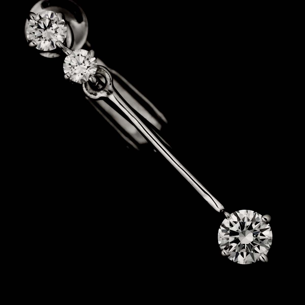 Diamond 0.18ct/0.18ct Earrings Clip on 18K White Gold 750