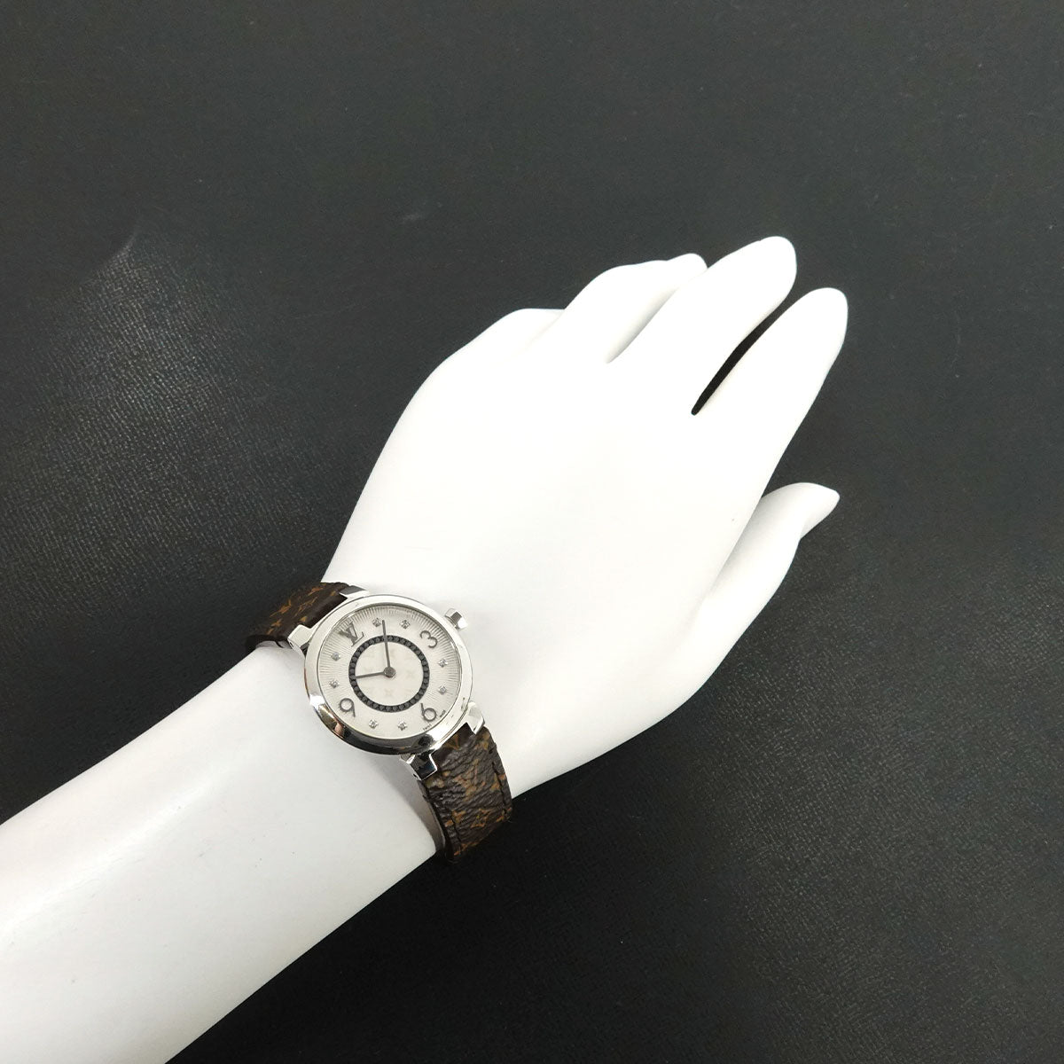 Tambour Slim Q12MG Silver Dial 8P Diamond Ladies Watch