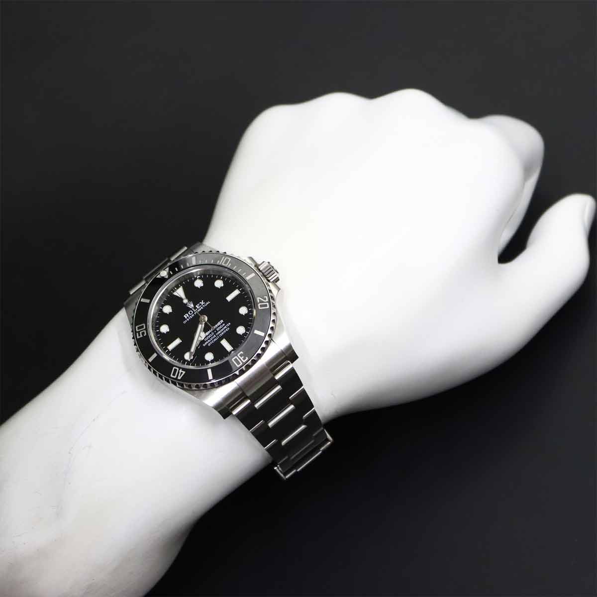 Submariner No Date 124060 Serial Random Black Dial Mens Watch