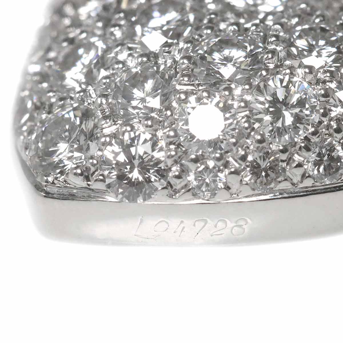Heart Pave Diamond Pendant Top 18K White Gold 750