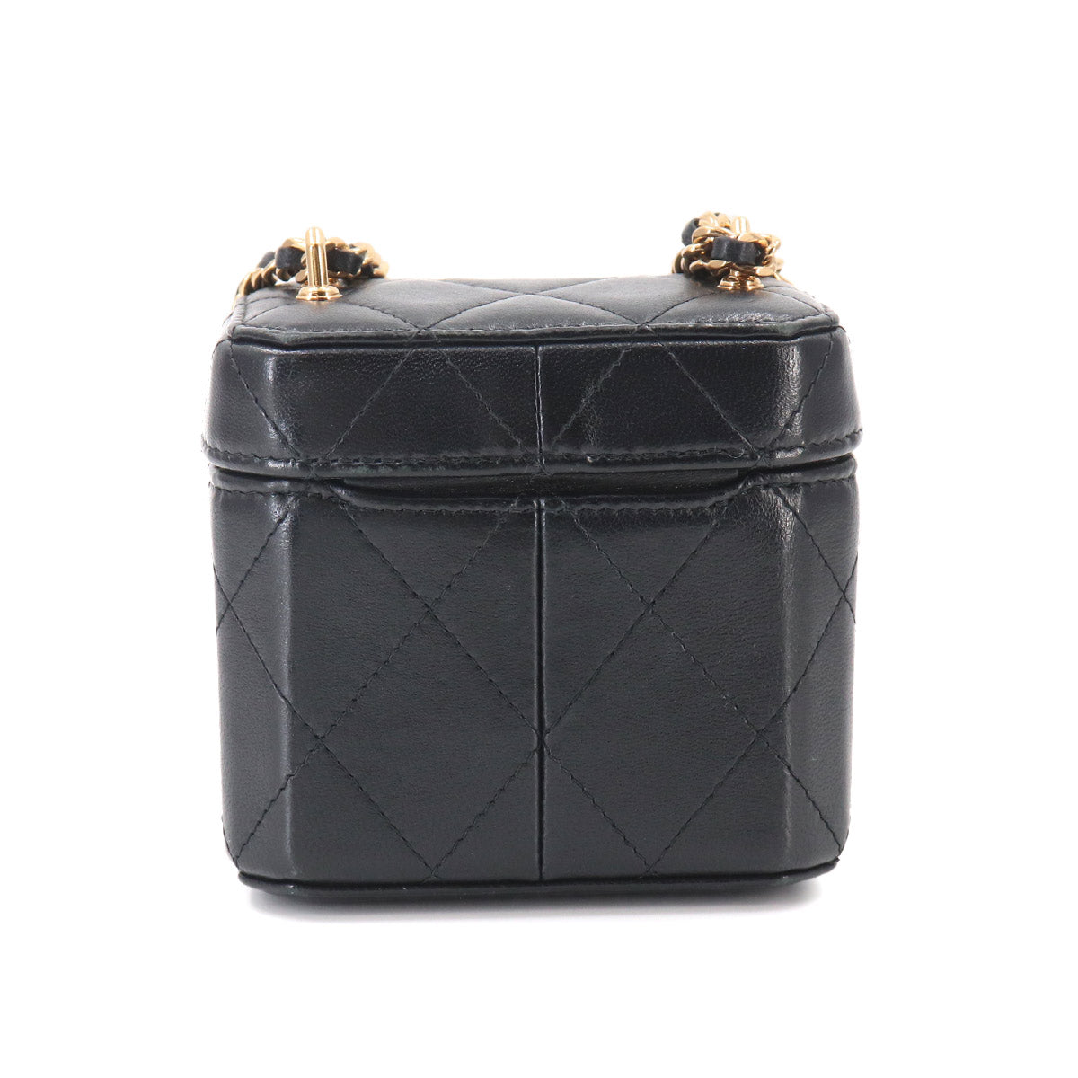 Matelasse Vanity Chain Shoulder Bag Leather Black AP3459 Purse