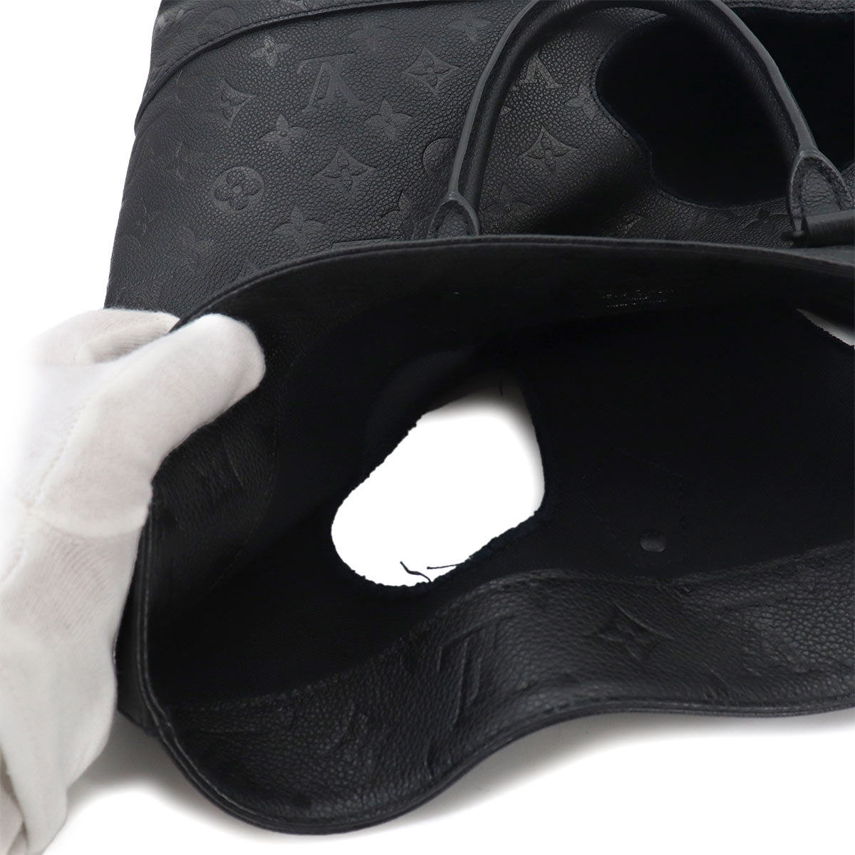 Monogram Empreinte Bag with Holes MM Tote Bag M58661