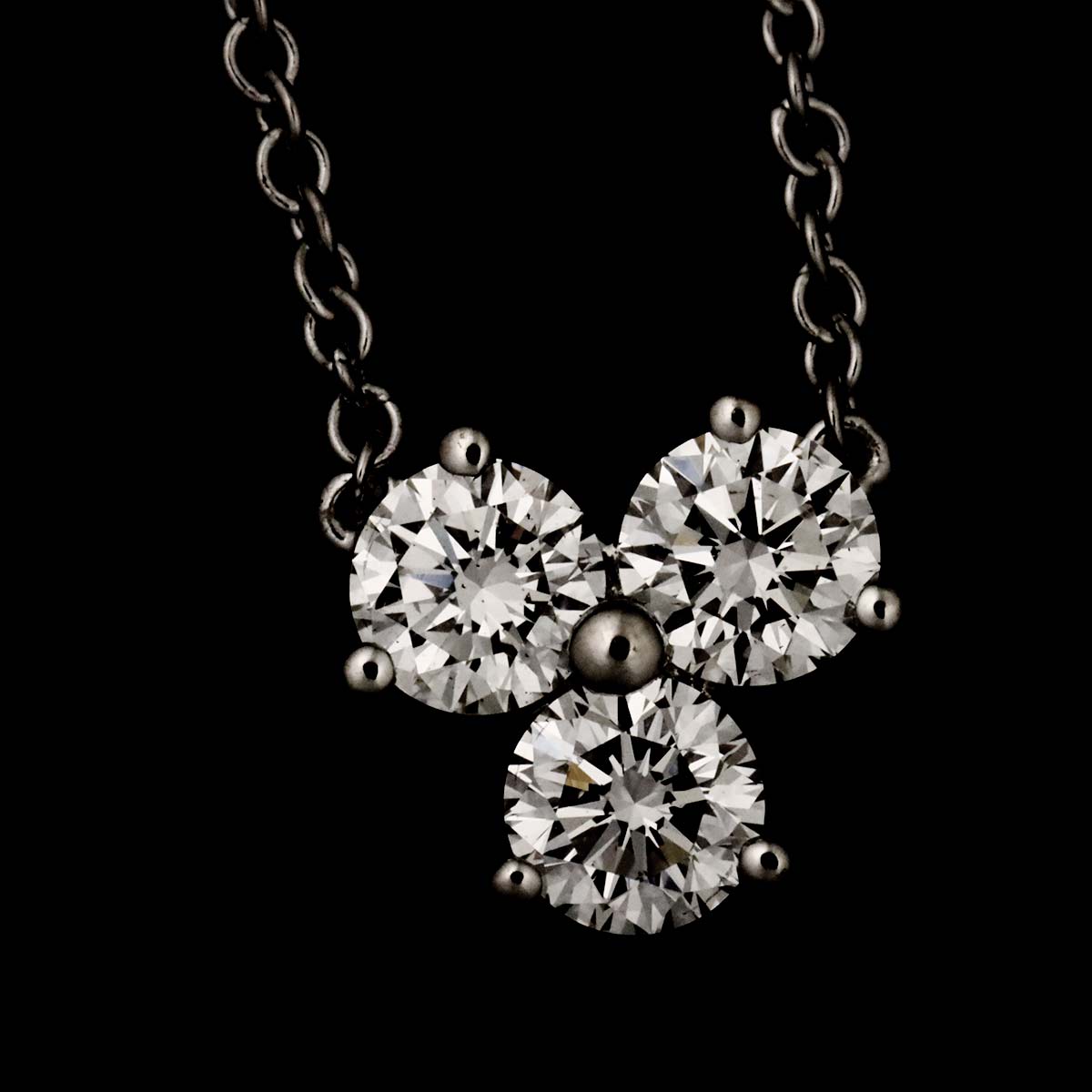 Aria Diamond 3P Necklace Platinum