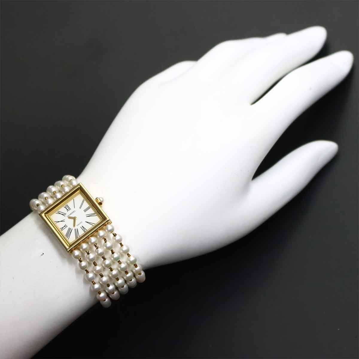 Mademoiselle Pearl Bracelet H0007 750 YG White Dial Ladies