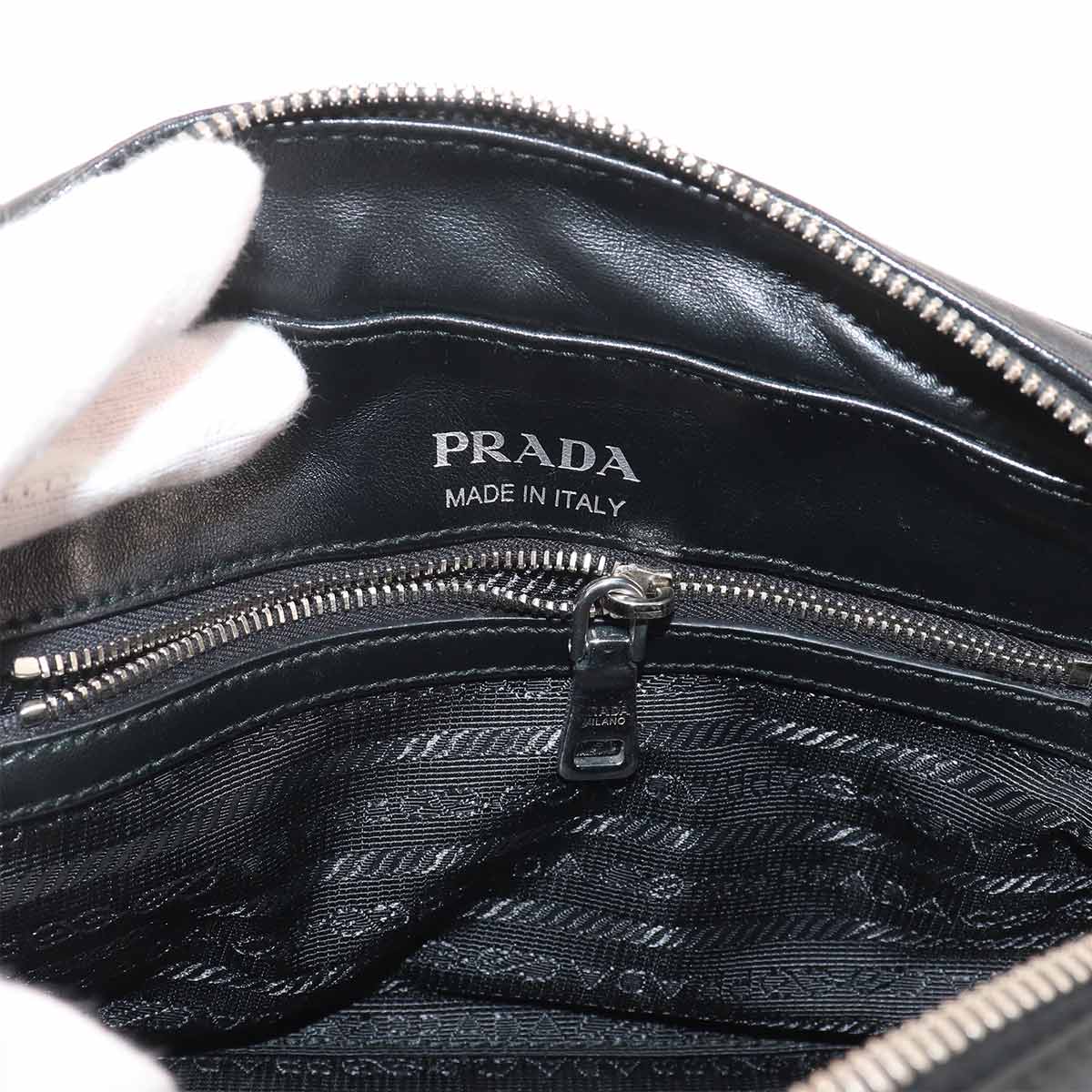 Diagramme Chain Shoulder Bag Leathear Black Nero 1BH083 Purse