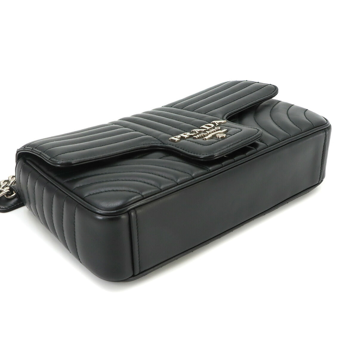 Diagramme Chain Shoulder Bag Leathear Black 1BD135 Purse