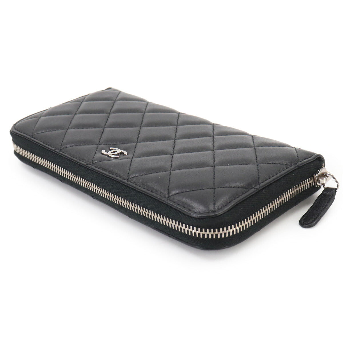 Matelasse Classic Long Zipped Wallet Leather Black Purse