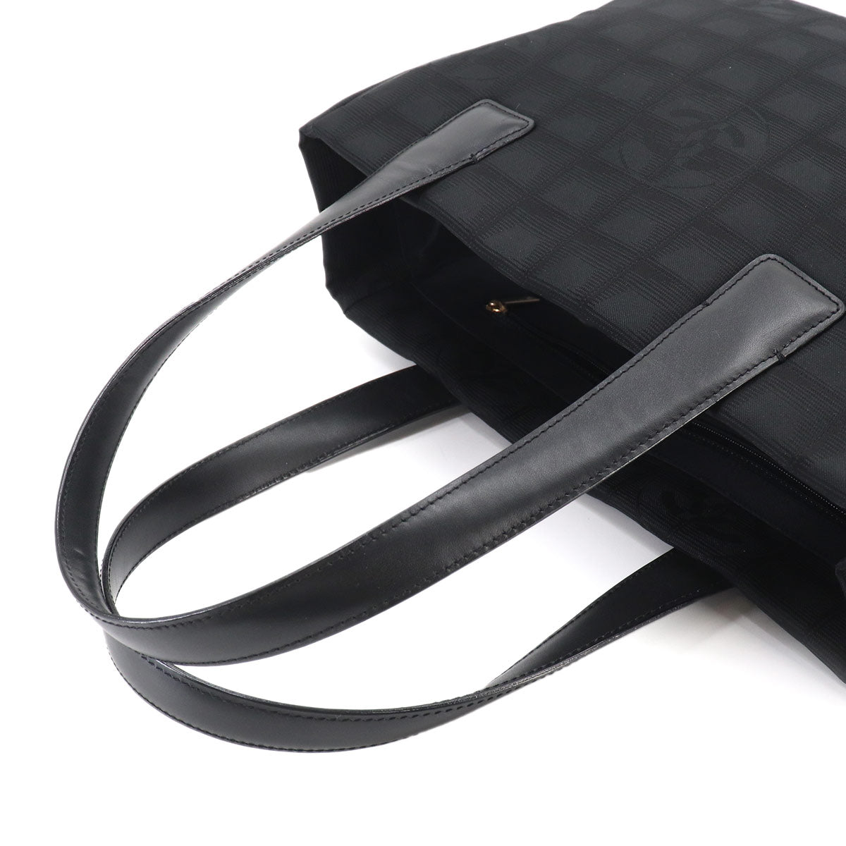 New Travel Line Tote PM Bag Nylon Jacquard Leather Black A20457