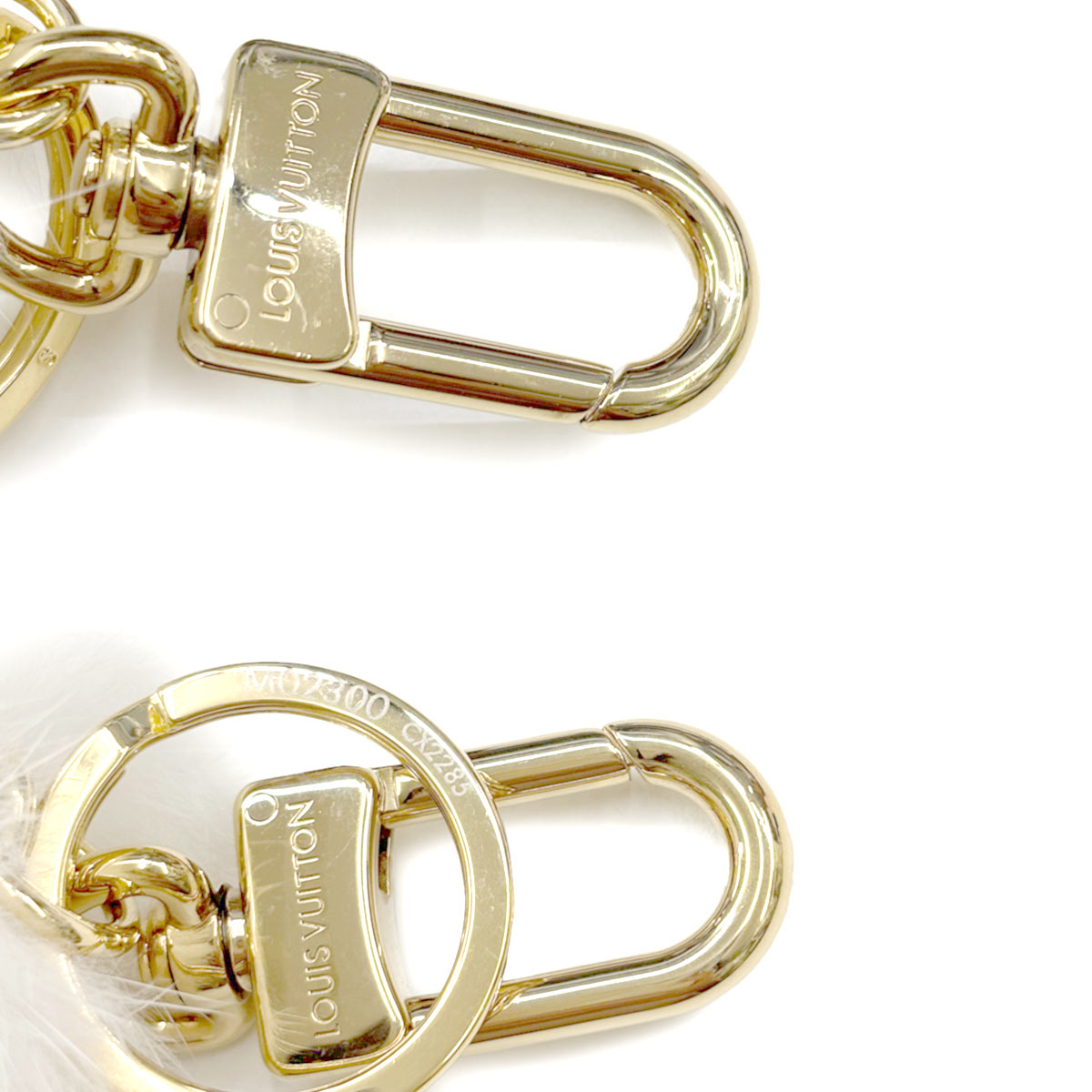 Vivienne Charm and Key Holder Fur White Gold MO2300