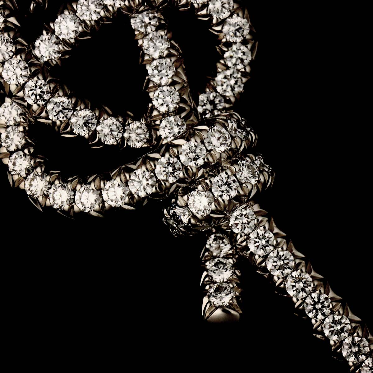 Knot Key Diamond Necklace Platinum