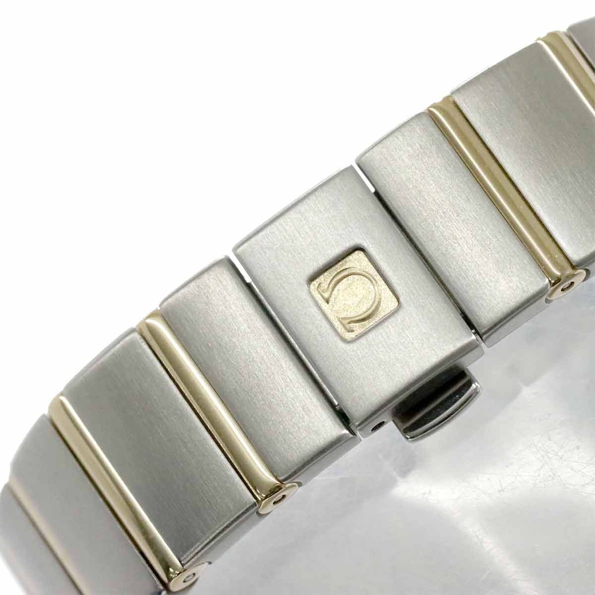 Constellation Co-axial 123 25 27 20 05 001 Diamond 750YG