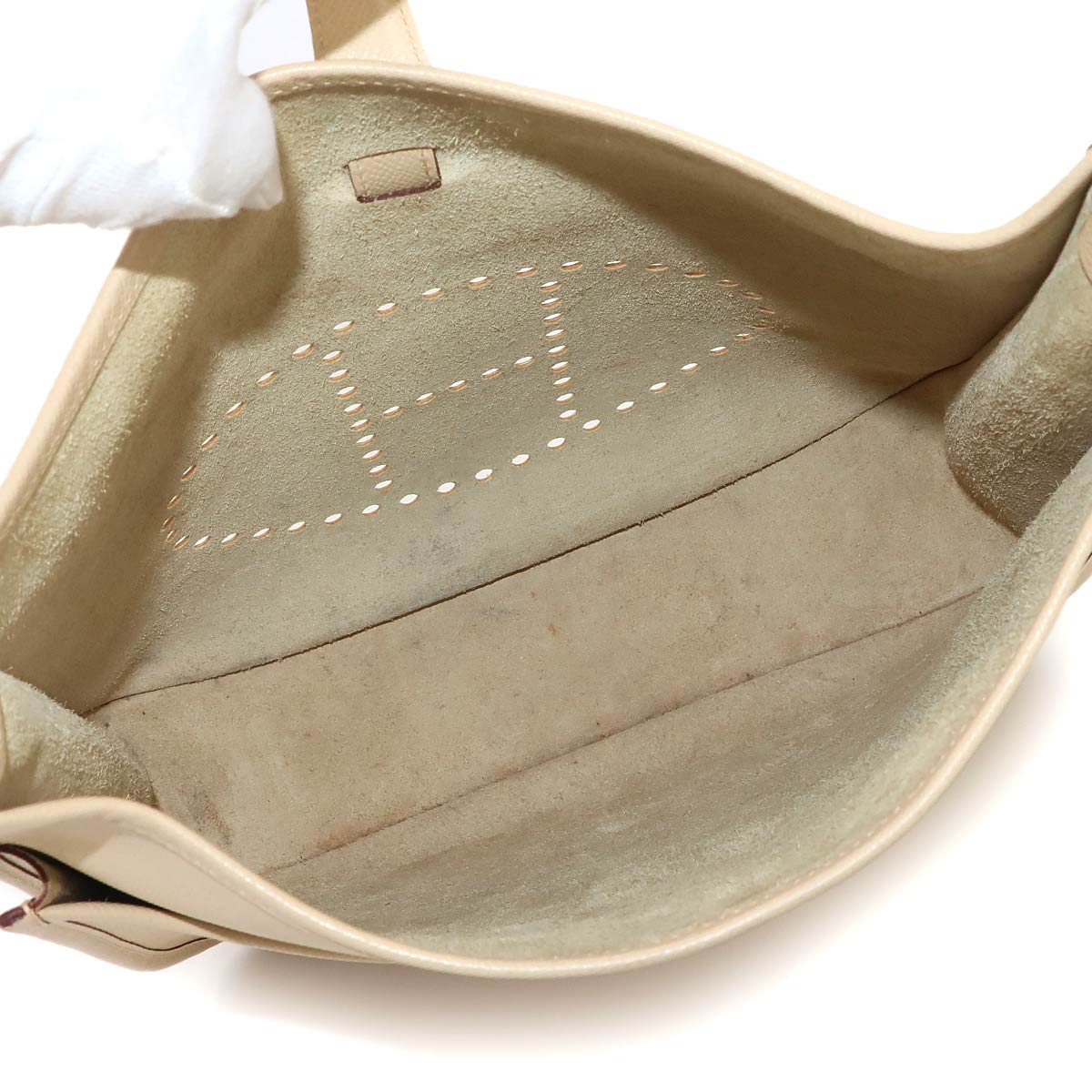 Evelyne3 GM Shoulder Bag Epsom Parchment
