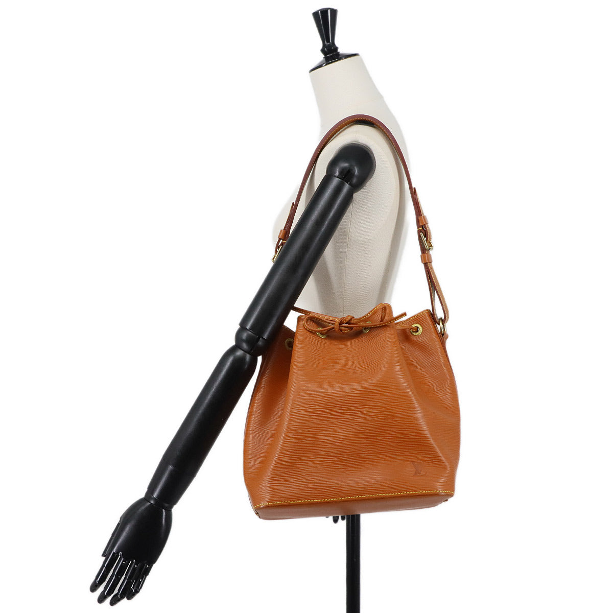 Noe Shoulder Bag Leather Zipang Gold M44108