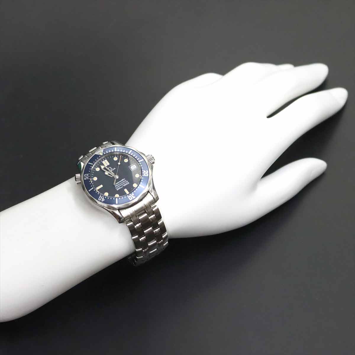 Seamaster professional 2551 80 Date Navy Dial Boys Watch