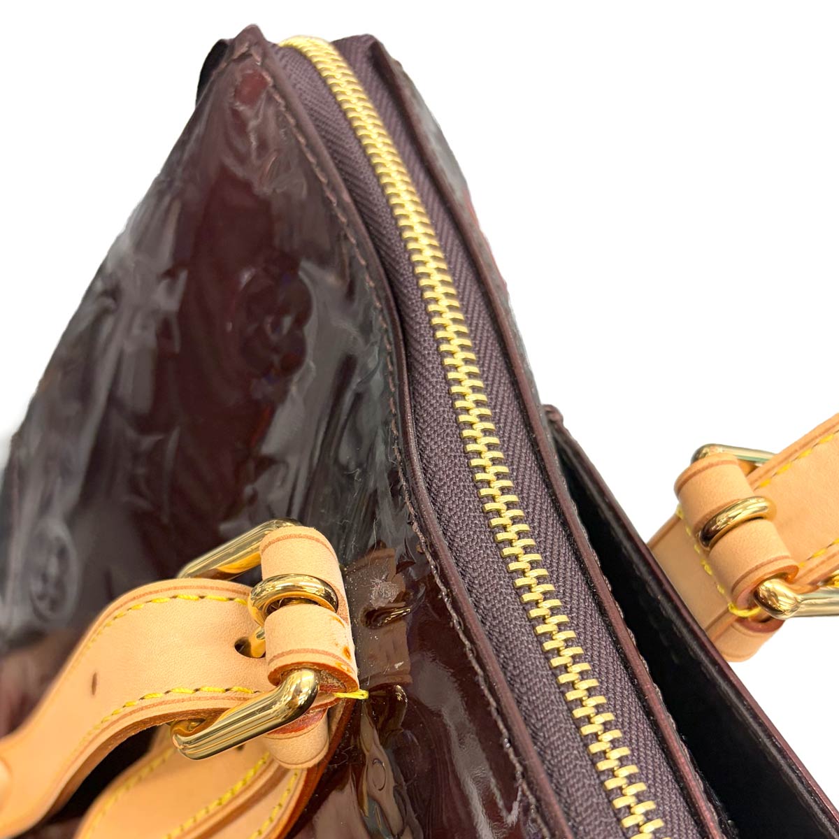 Vernis Rosewood Avenue Shoulder Bag Amarante M93510