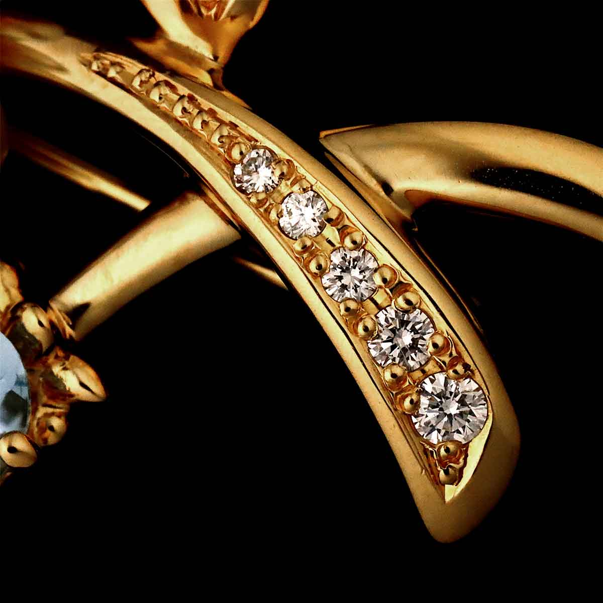 Multi stone Diamond 0.15ct Brooch 18K YG 750