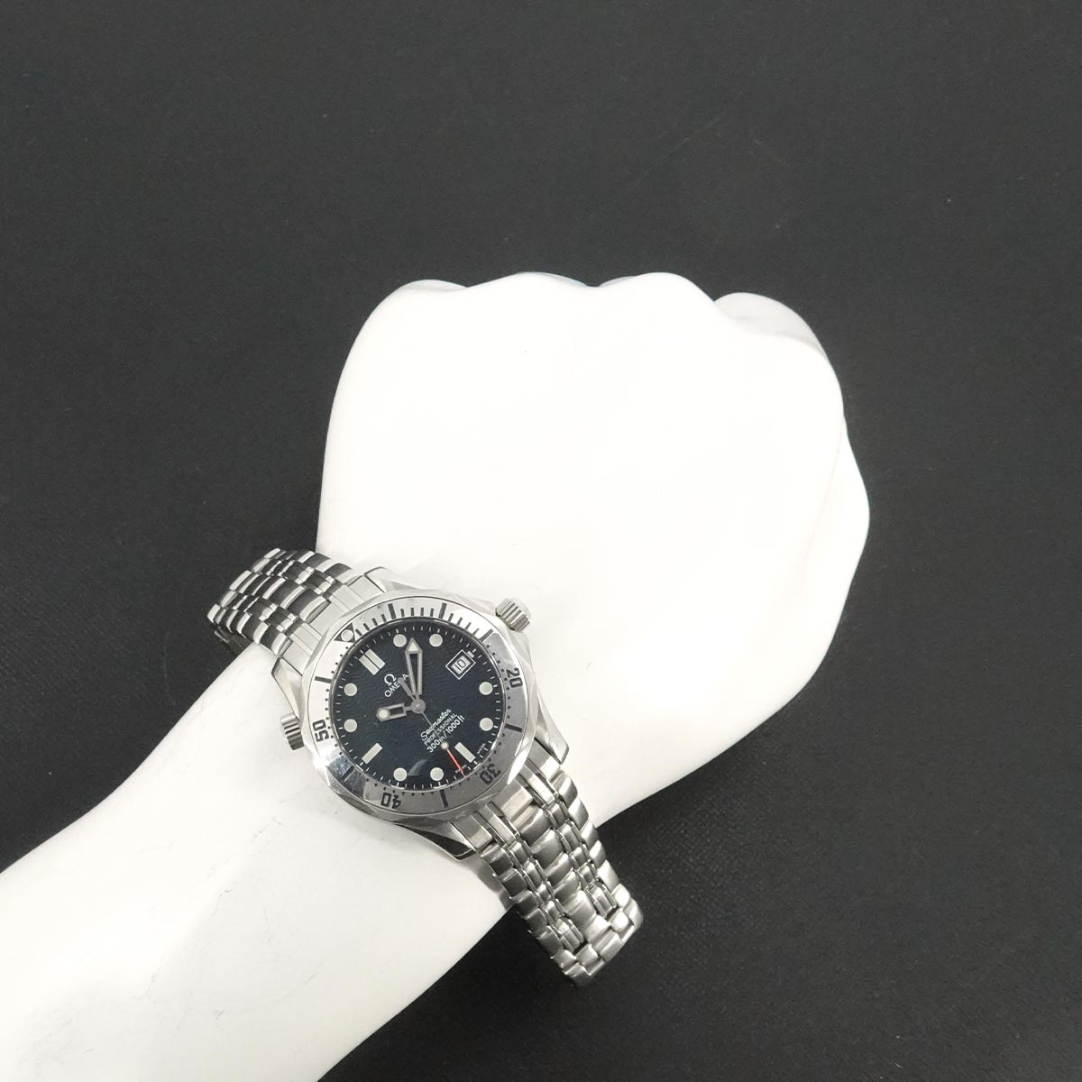 Seamaster professional 2562 80 Date Navy Dial Boys Watch
