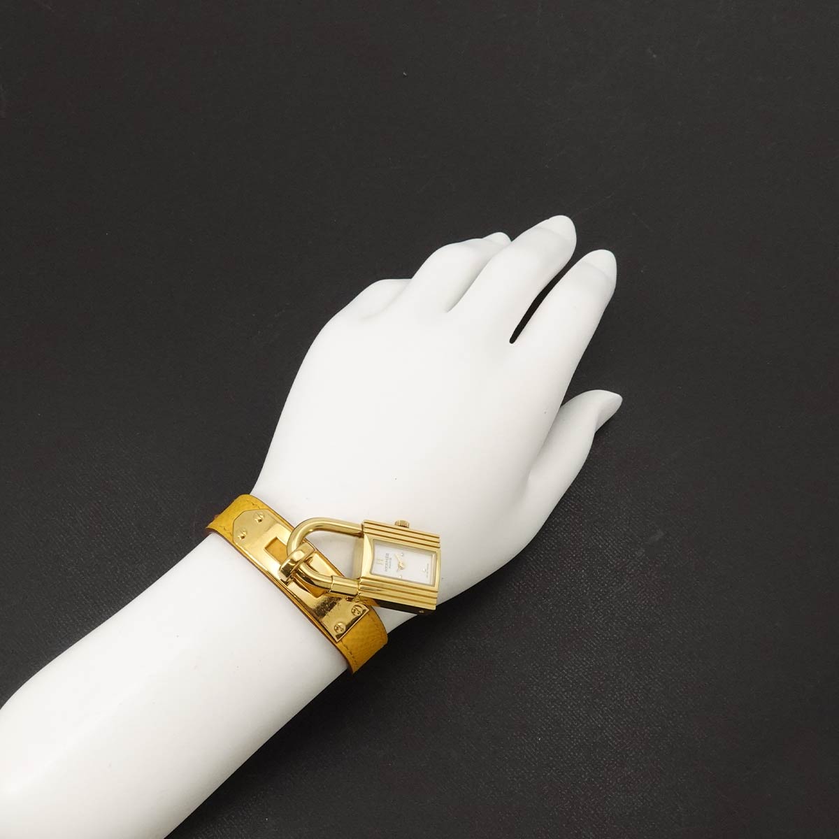 Kelly Watch Vintage Quartz White Dial Ladies Watch