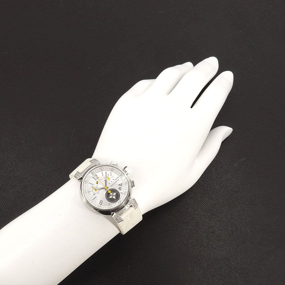 Tambour Lovely Cup Q132H Quzrtz White Shell Dial