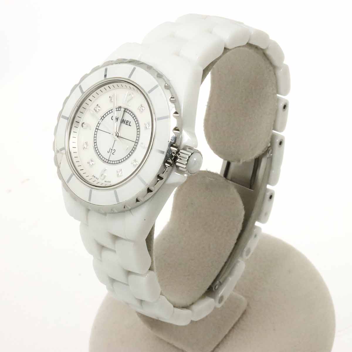J12 H2422 33mm 8P Diamond Quartz White Shell Dial Ladies Watch