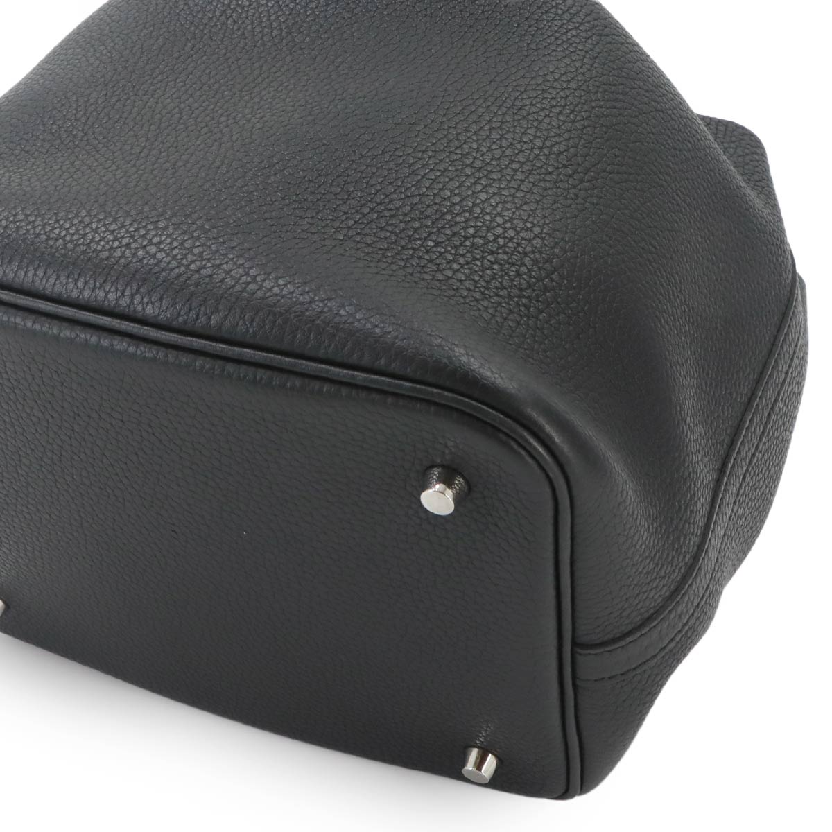 Picotin Lock MM Hand Bag Taurillon Clemence Black Purse