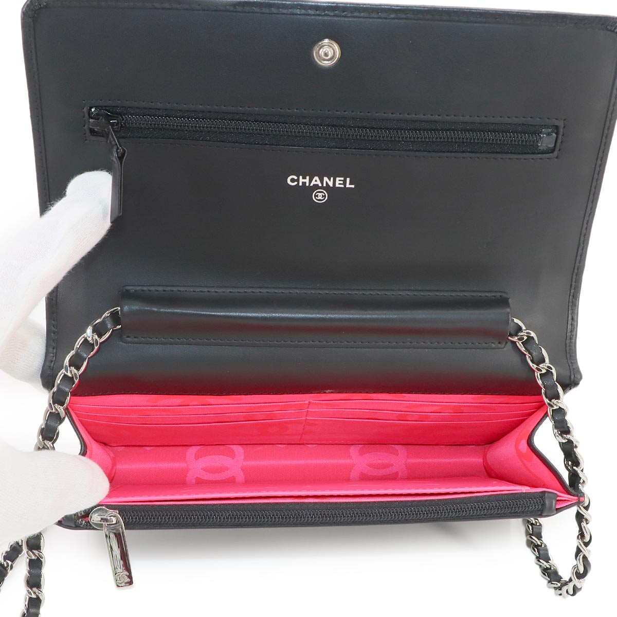 Cambon Line Chain Long Wallet Leather Enamel Black A46646
