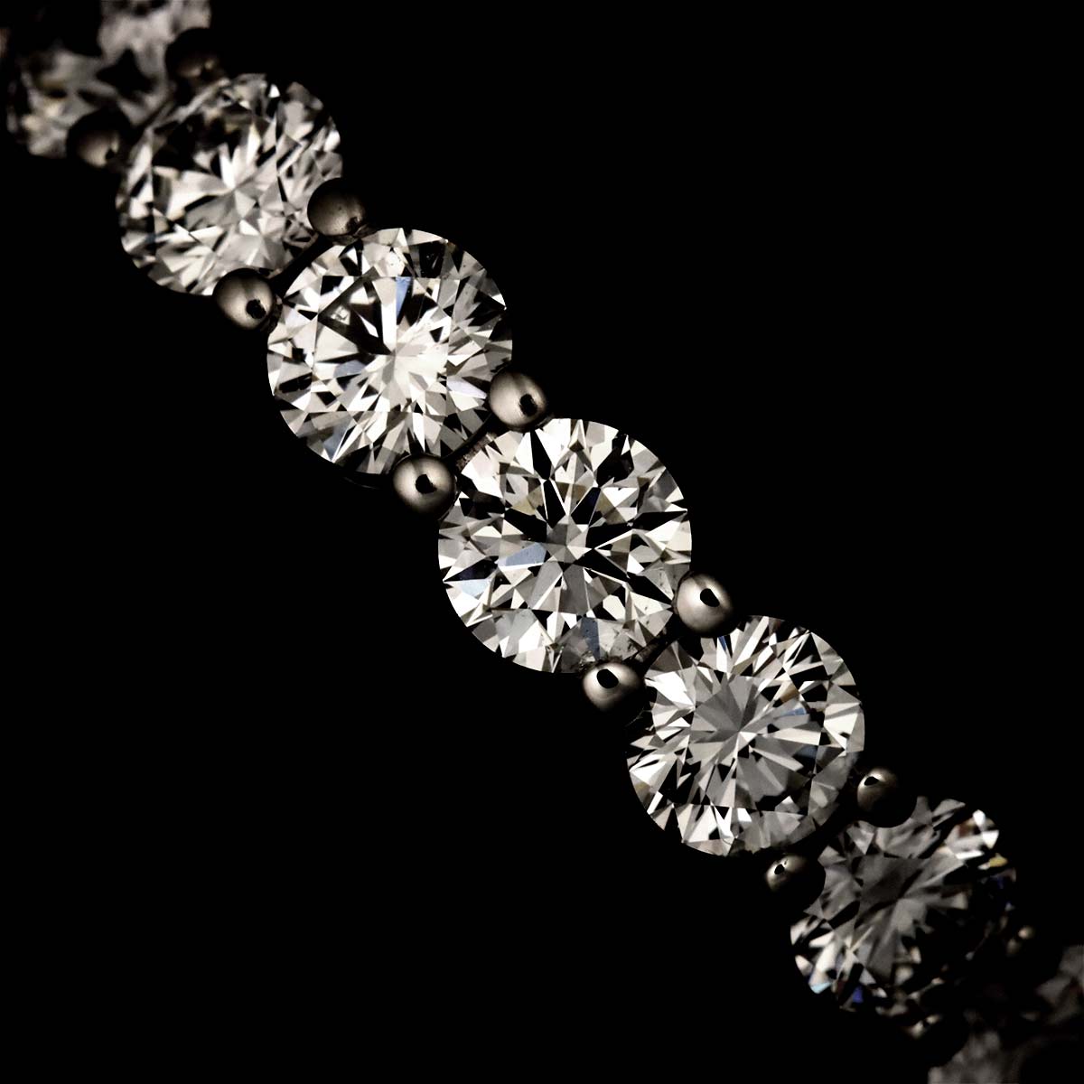 Forever Half Diamond Ring Platinum size6.5-6.75(US)