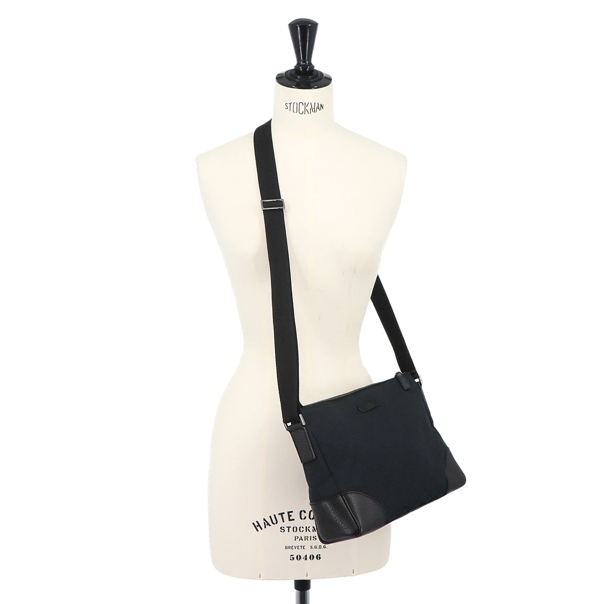 Shoulder Bag GG Canvas Leather Black 114273 Purse