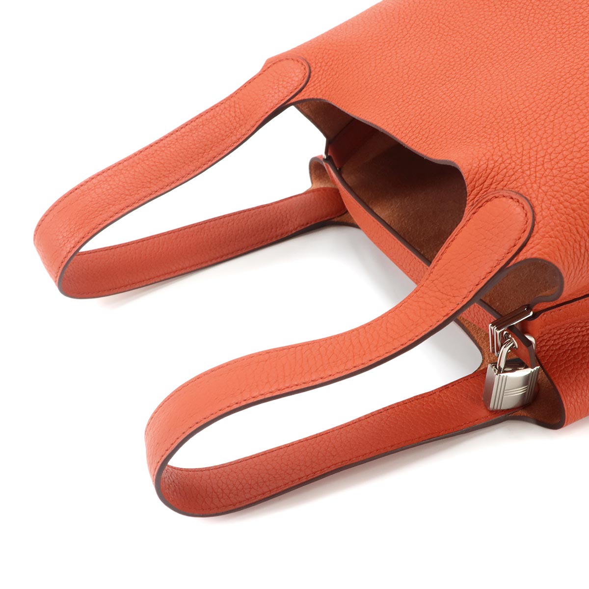 Picotin Lock MM Hand Bag Taurillon Clemence Terre Battue Purse