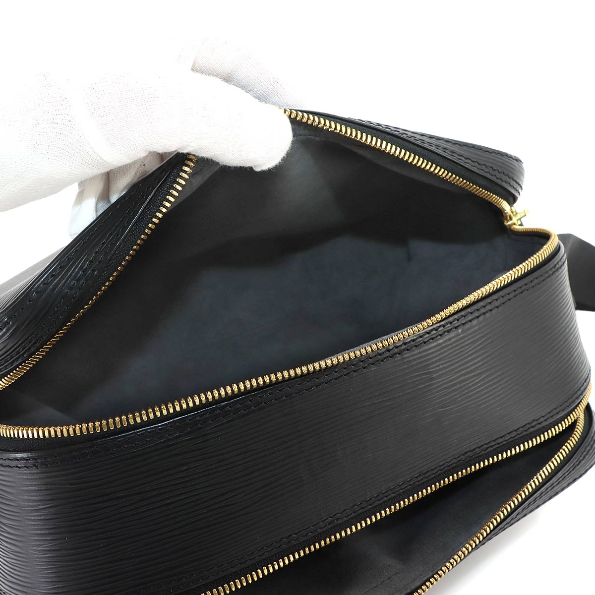Epi Reporter SPO Shoulder Bag Leather Noir Purse