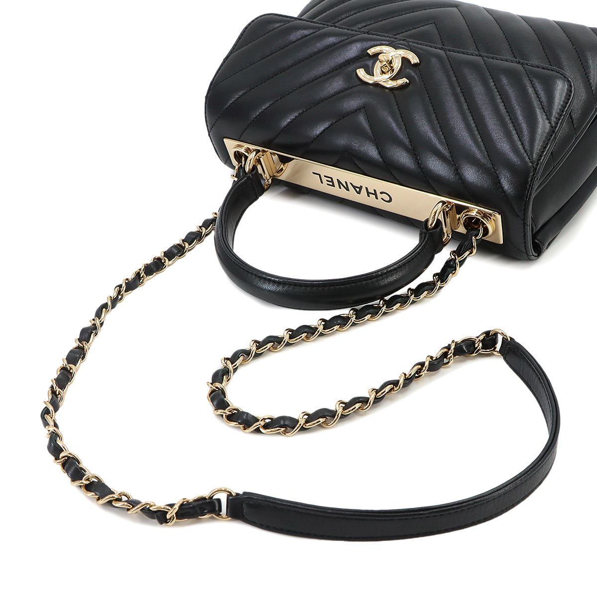 Trendy CC Chevron Hand Chain Shouder Bag Leather Black A92236