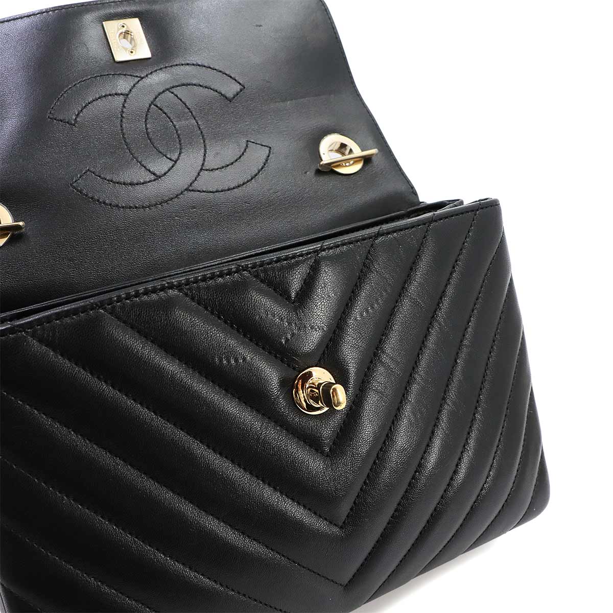 Trendy CC Chevron Hand Chain Shouder Bag Leather Black A92236