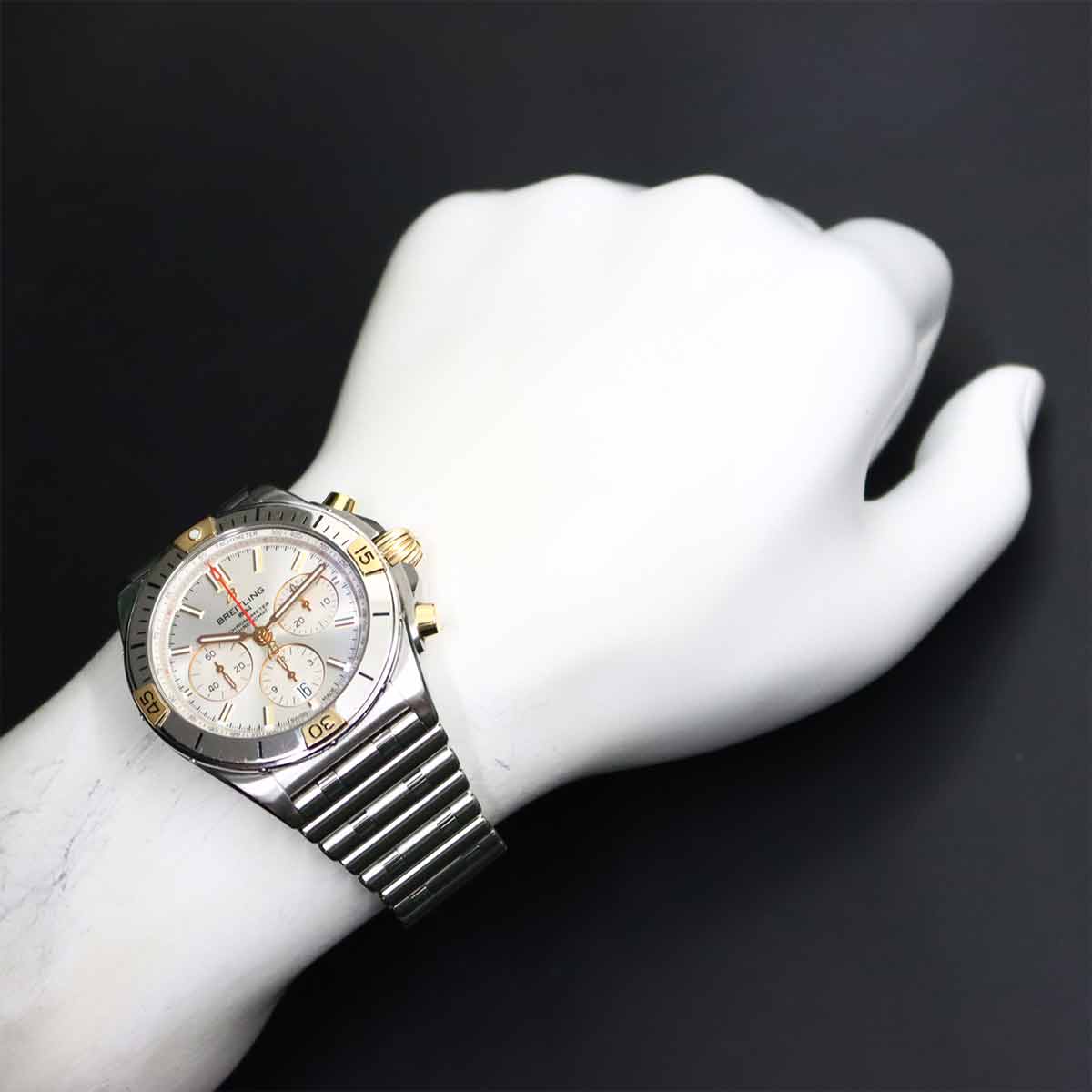 ChronomatB01 IB0134 750 PG Automatic Silver Dial Mens Watch