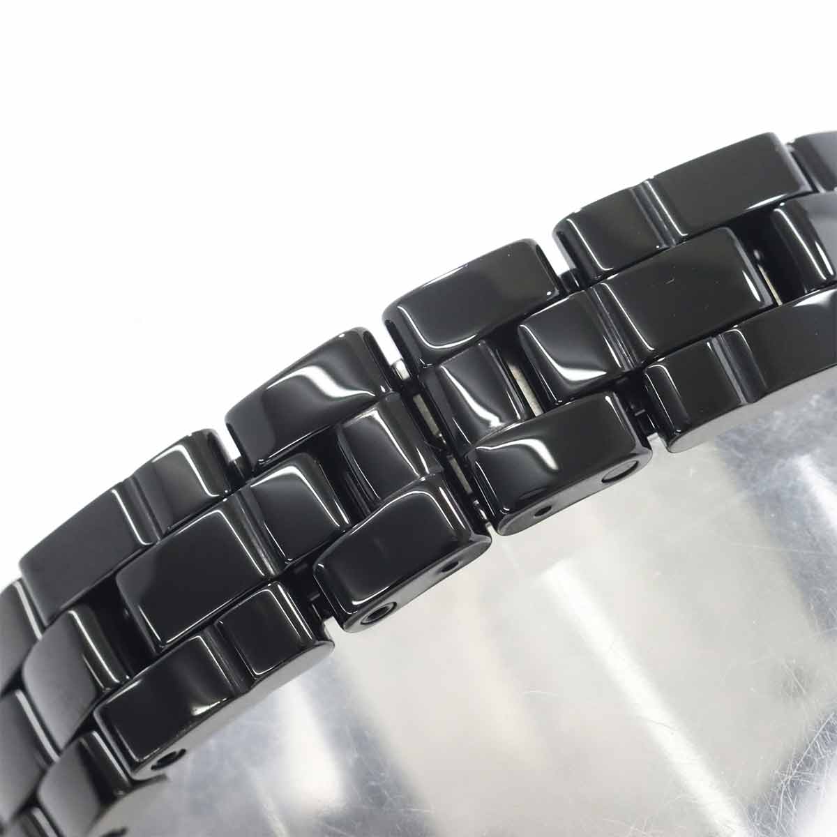 J12 29mm H2569 8P Diamond Quartz Black Dial Ladies Watch