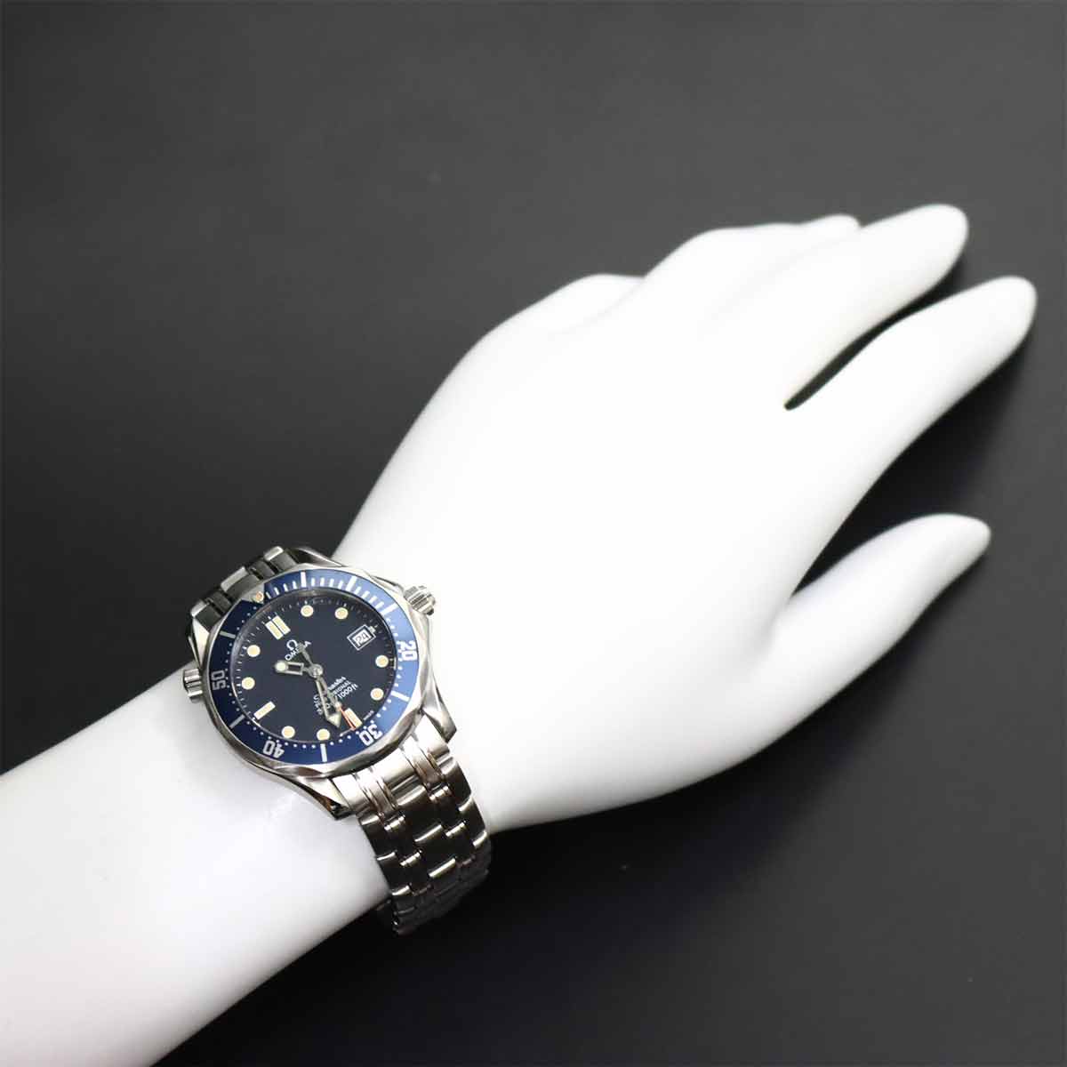Seamaster Professional 2561 80 Date Navy Dial Boys Watch
