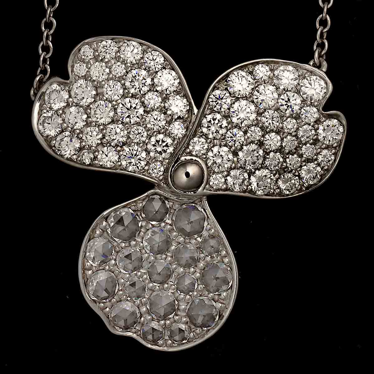 Paper Flowers Diamond Necklace Platinum