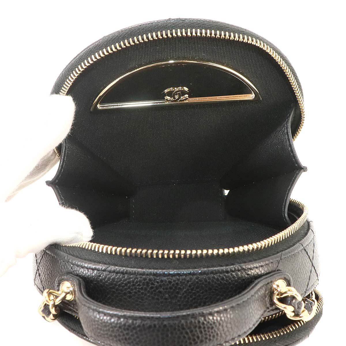 Matelasse Small Vanity Hand Shoulder Bag Leather Black AP2502