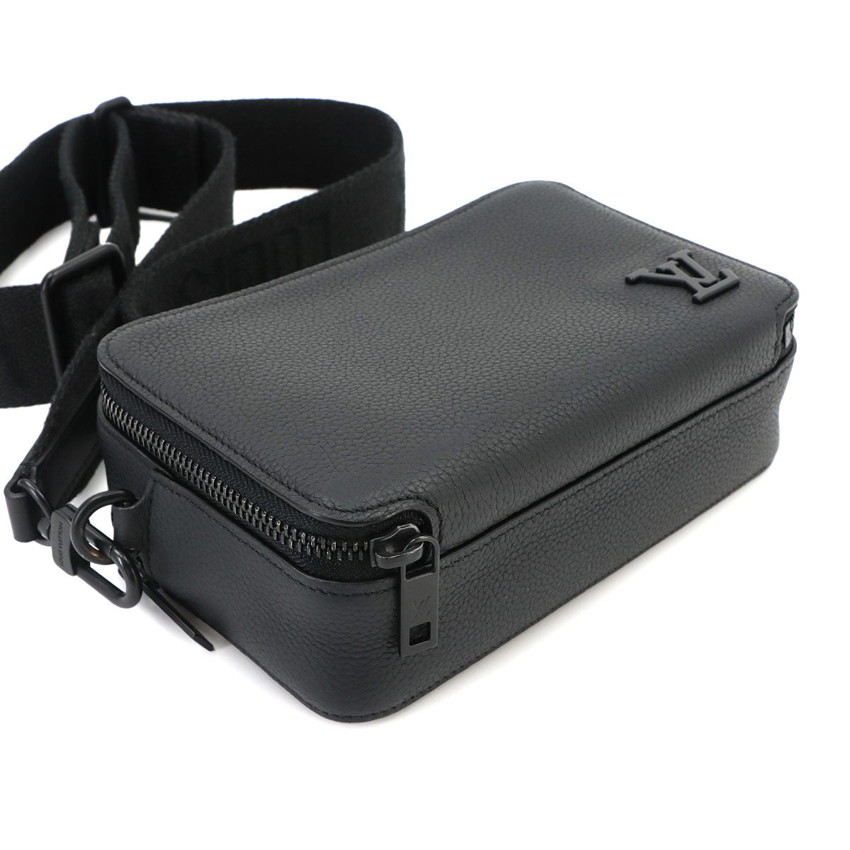 Aerogram Alpha Wearable Shoulder Wallet Leather M59161