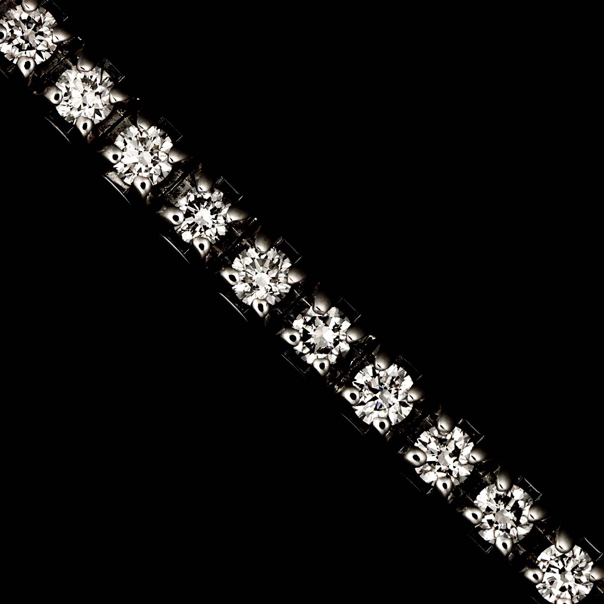 Veramore Diamond Bracelet 18K WG 750