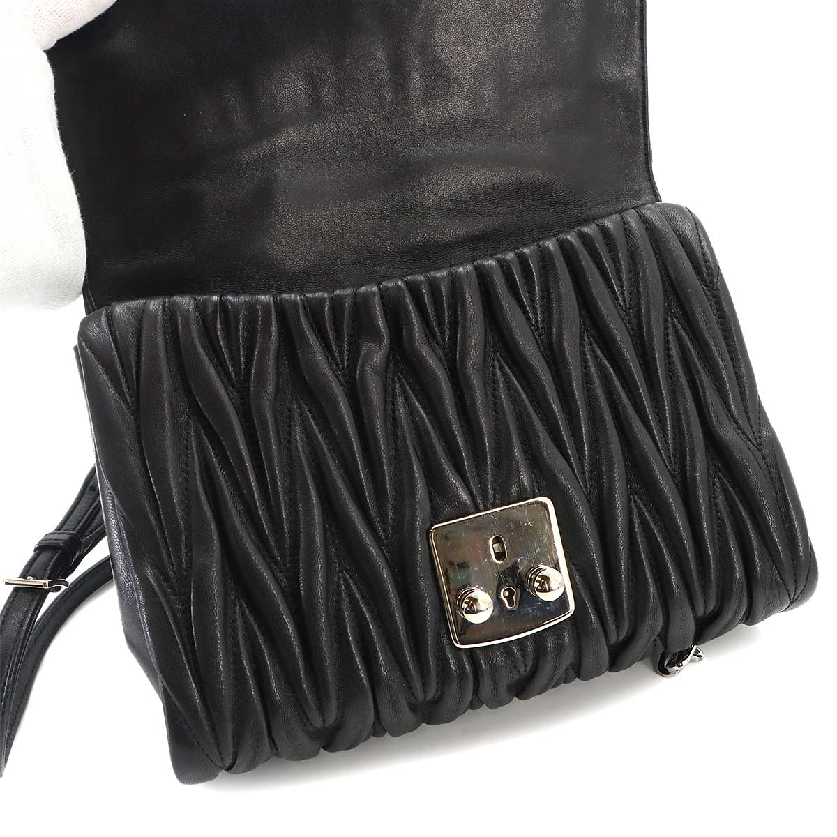 Matelasse Chain Shoulder Bag Leather Nero 5BD002 Purse