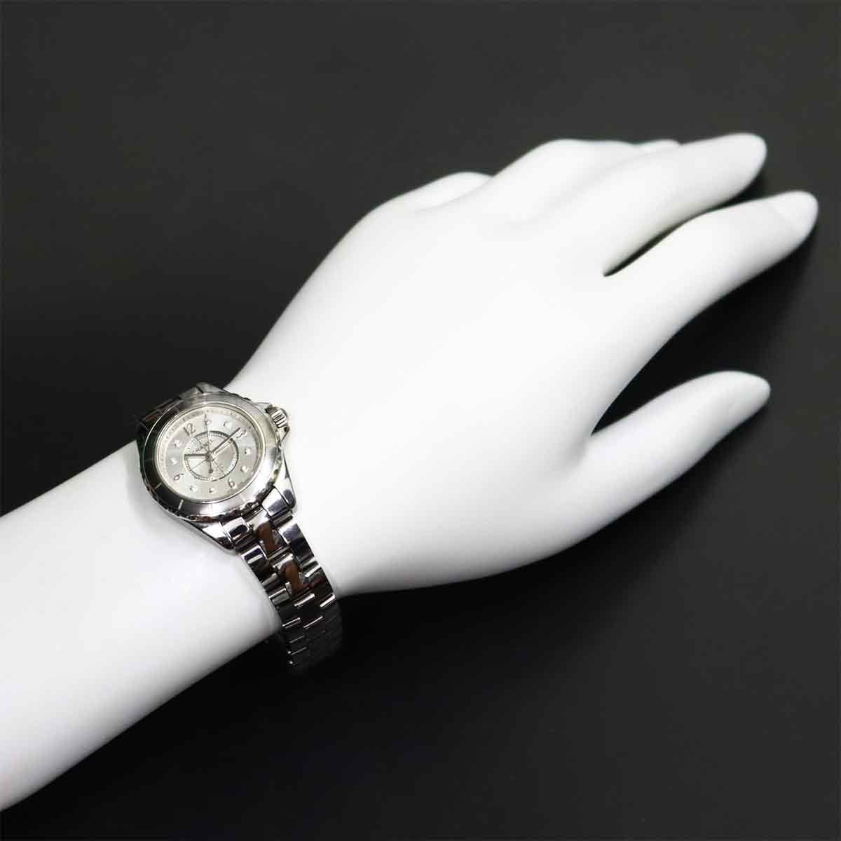 J12 Chromatic 29mm H3401 8P Diamond Quartz Silver Dial Ladies