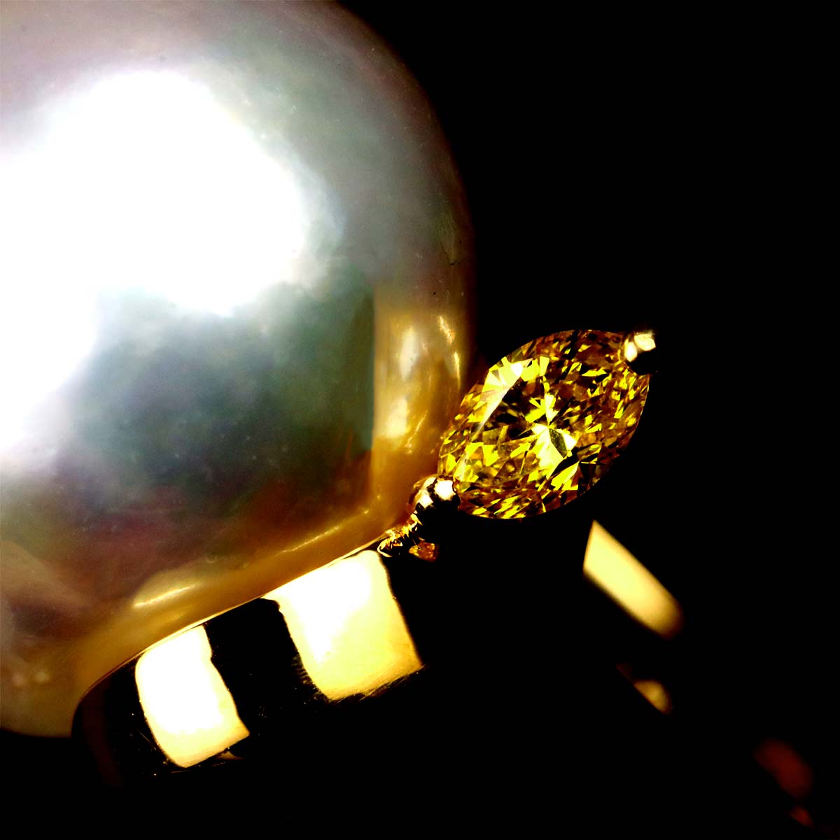 Baroque Pearl Diamond 0.13ct Ring 18K YG 750 5.5-5.75(US)