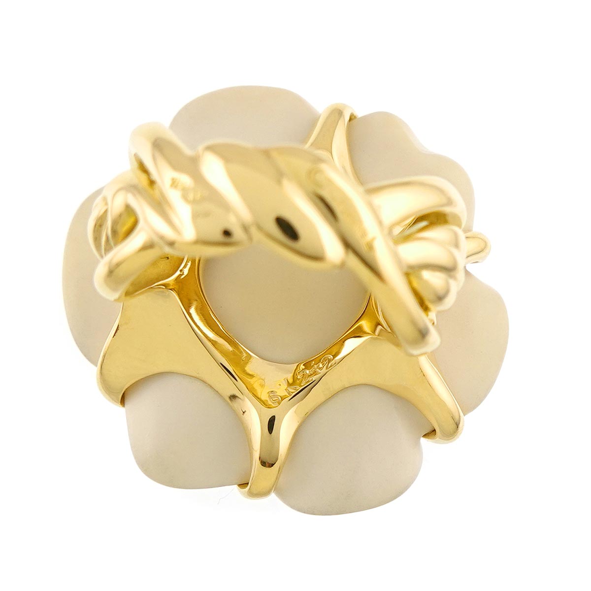 Camellia Cacholong Ring 18K YG 750 Size6-6.25(US)